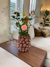 Carica l'immagine nel visualizzatore di Gallery, Pine Cone Vase Large