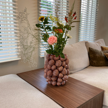 Carica l'immagine nel visualizzatore di Gallery, Pine Cone Vase Large
