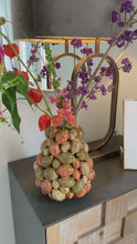 Cargar y reproducir el video en el visor de la galería, Autumn Lemon Vase