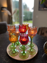 Carica l&#39;immagine nel visualizzatore di Gallery, Tulip Candlestick Small
