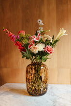 Load image into Gallery viewer, Leopard Vase Brown
