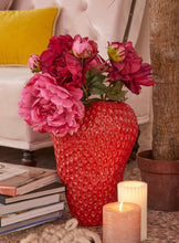 Cargar imagen en el visor de la galería, Strawberry Vase Red Extra Large

