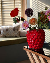 Load image into Gallery viewer, Raspberry Vase
