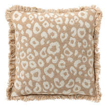 Load image into Gallery viewer, Throw pillow Leopard
