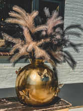 Cargar imagen en el visor de la galería, Schmetterlingsvase Gold
