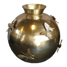 Load image into Gallery viewer, Butterfly Vase Gold
